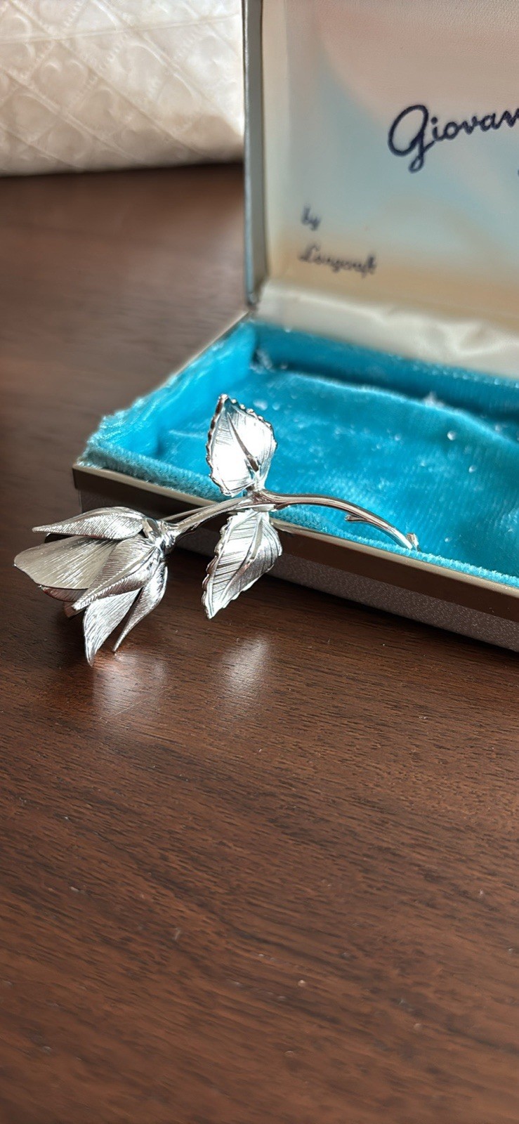 Giovanni Signed Silver Tone Metal Flower Brooch Pin, No Stone