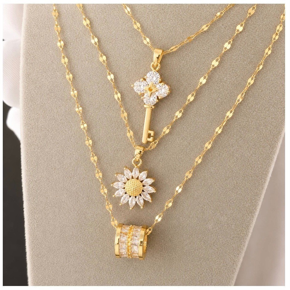 Stunning Sunflower Pendant Necklace 18K Gold Plated