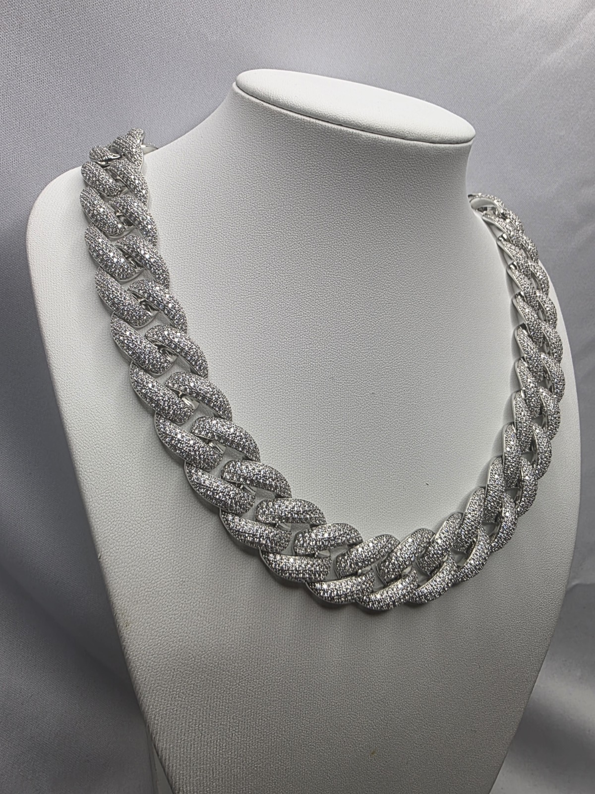 22″ VVS Moissanite Cuban Link Chain 925 Sterling Silver Iced Out Necklace