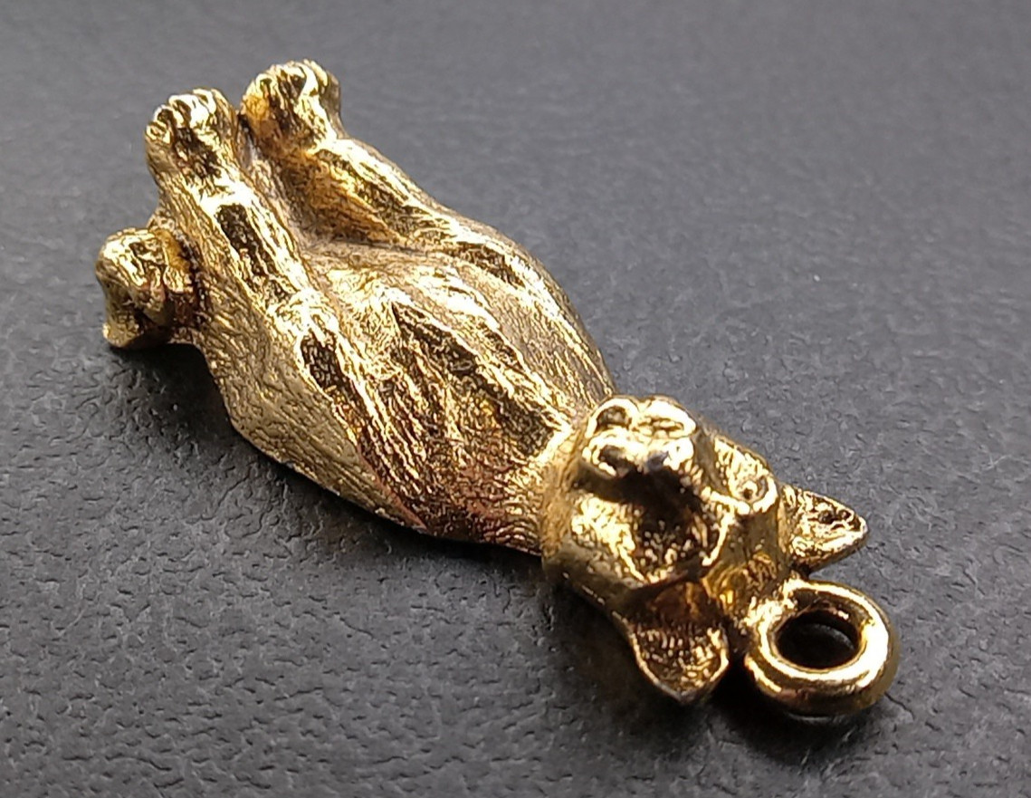 Sitting Cat Gold Toned Charm Pendant 1996 Vintage No Maker Mark