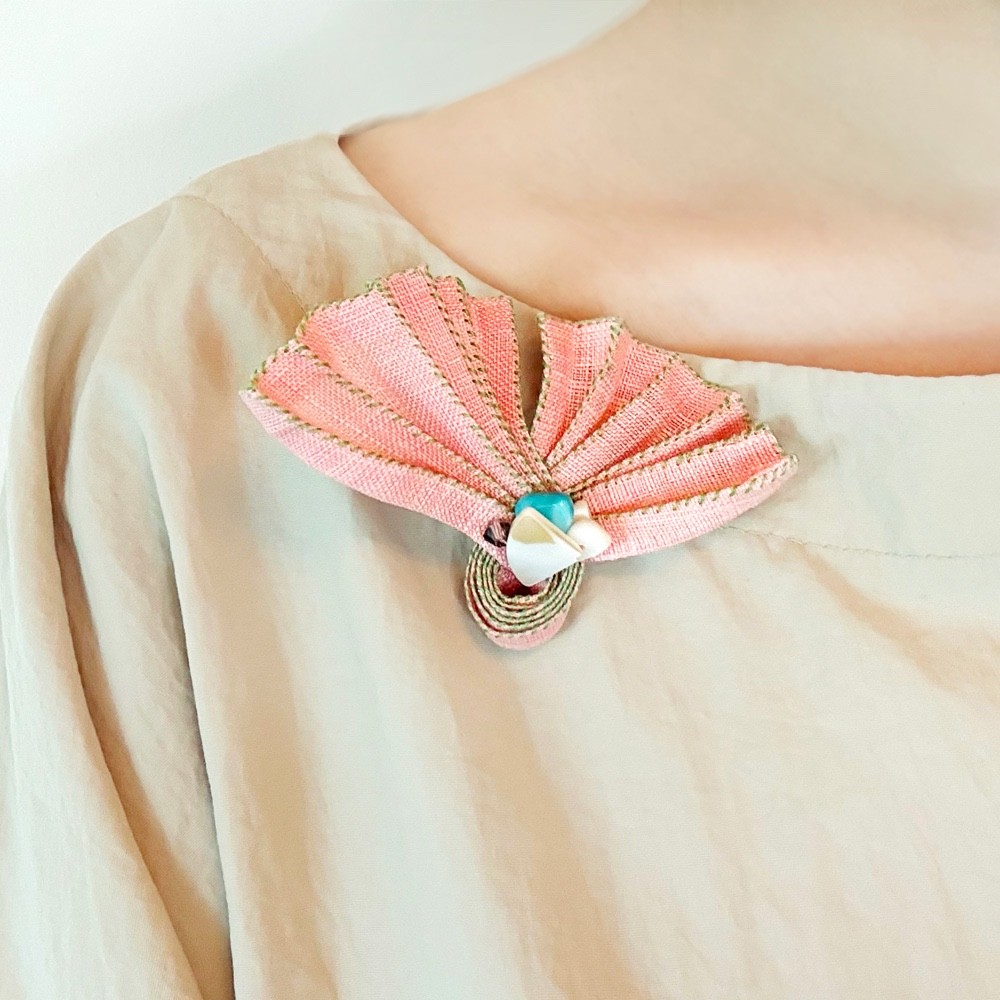 Handmade Linen Brooch ‘June Garden’ Korean Craft Gift / Wearable Art / Textile
