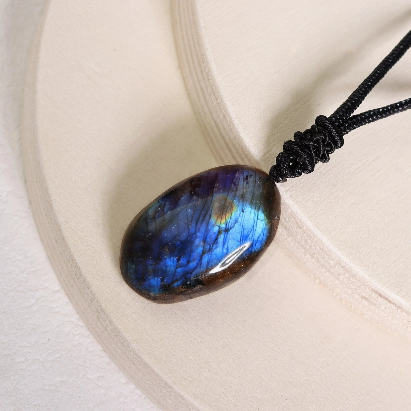 Natural Labradorite Amulet Oval Pendant Healing Energy Women Men Necklace