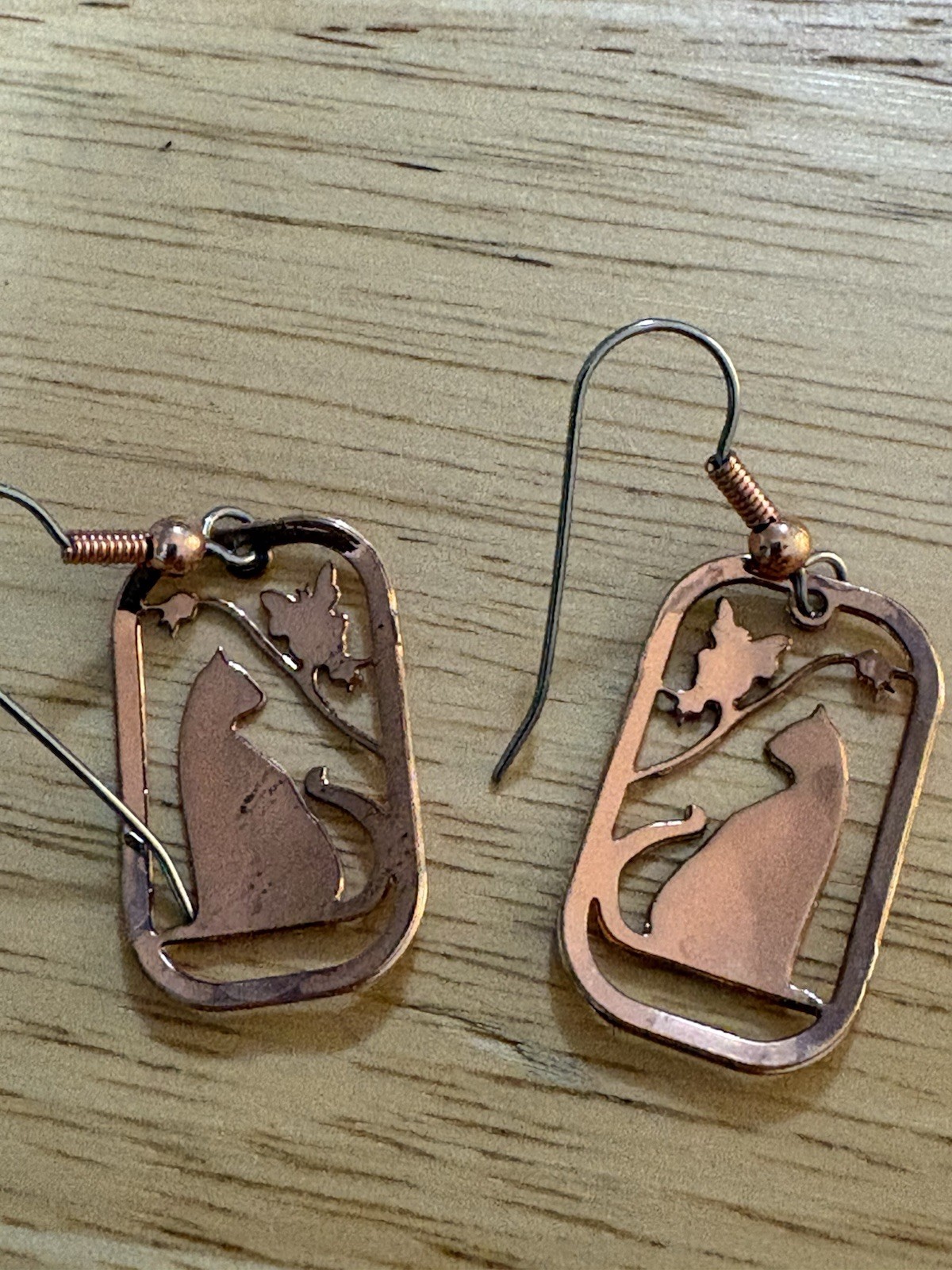 cat dangle earrings Good Quality Opposite Cat On Earring 1.5 Inch Length