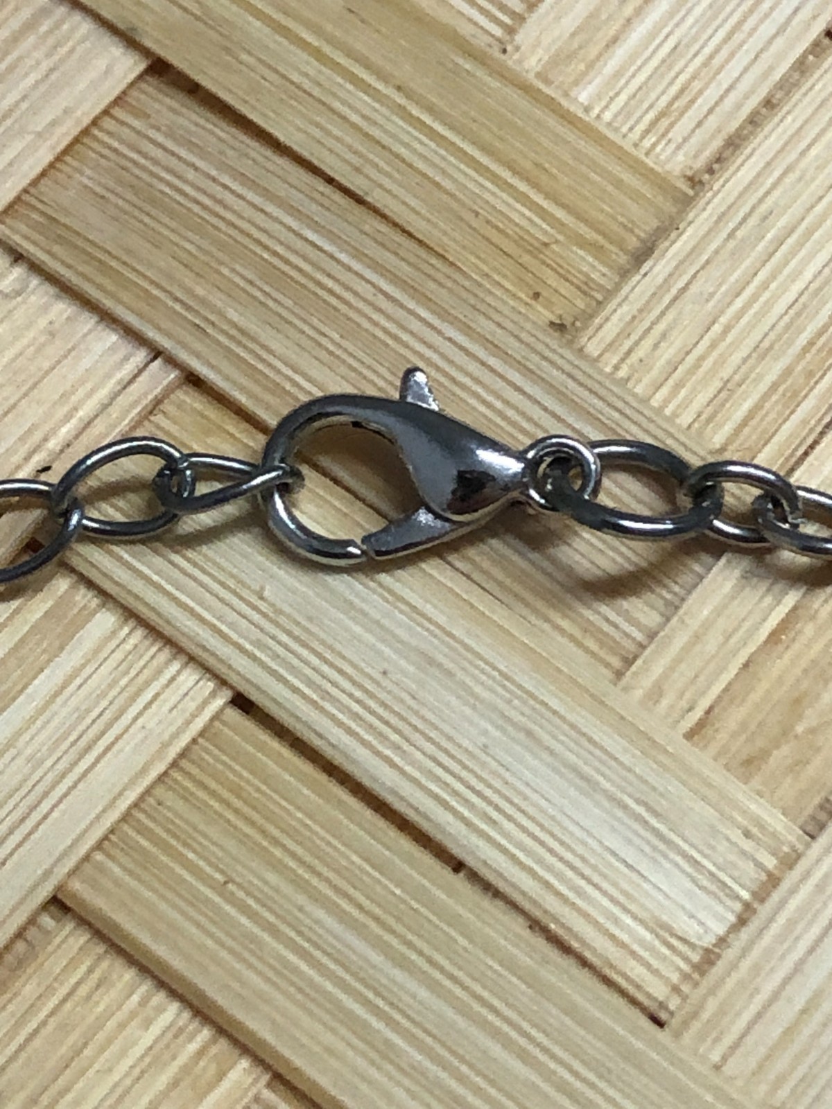 Silver Tone Lasercut Rosebud Rose Link Necklace Box Chain 18″ w/ 2.5″ Extender