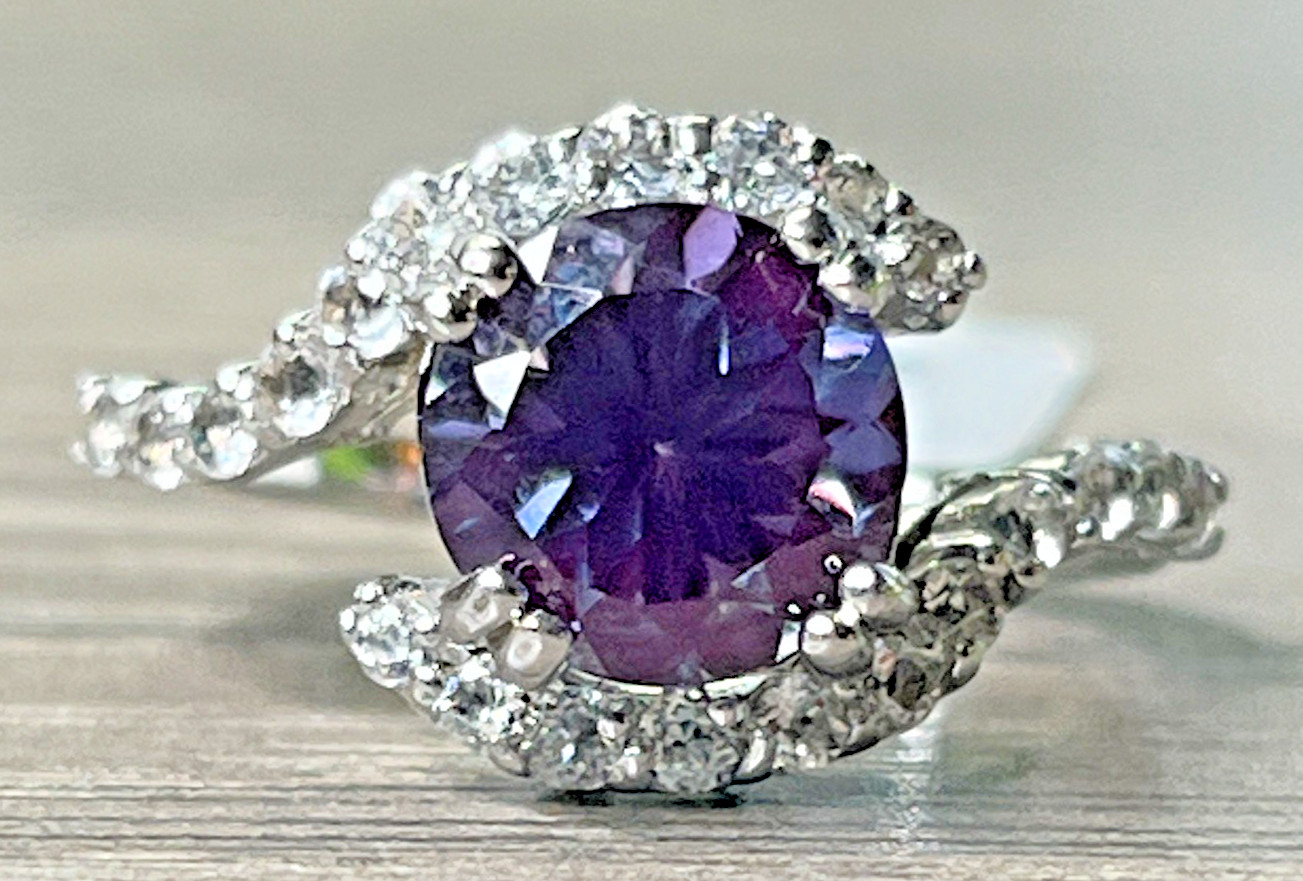 BBJ Sterling 925 Color Changing Alexandrite Sterling 925 Bypass Ring Eye Shaped