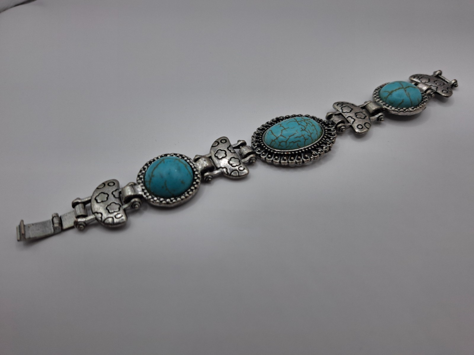 Turquoise Style Blue Stone Silver Tone Link Bracelet Boho Jewelry