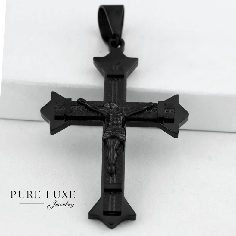 DG Men’s 24″ Rope Chain JESUS CROSS Charm Black Stainless Steel,Ion Plated Box