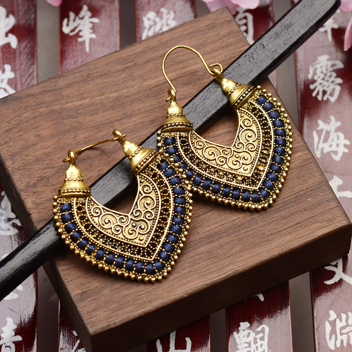 Retro Bohemian Boho Retro Heart Carved Ethnic Geometry Women Gold Stud Earrings