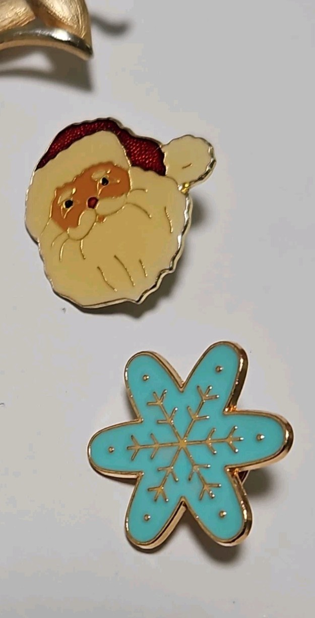 Christmas Brooch Pins Goldtone Rhinestones Enamel Holiday Jewelry