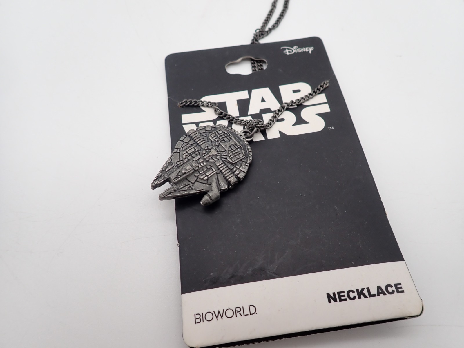 Star Wars Han Solo Millennium Falcon Necklace 3D Pendant Silver Tone Chain