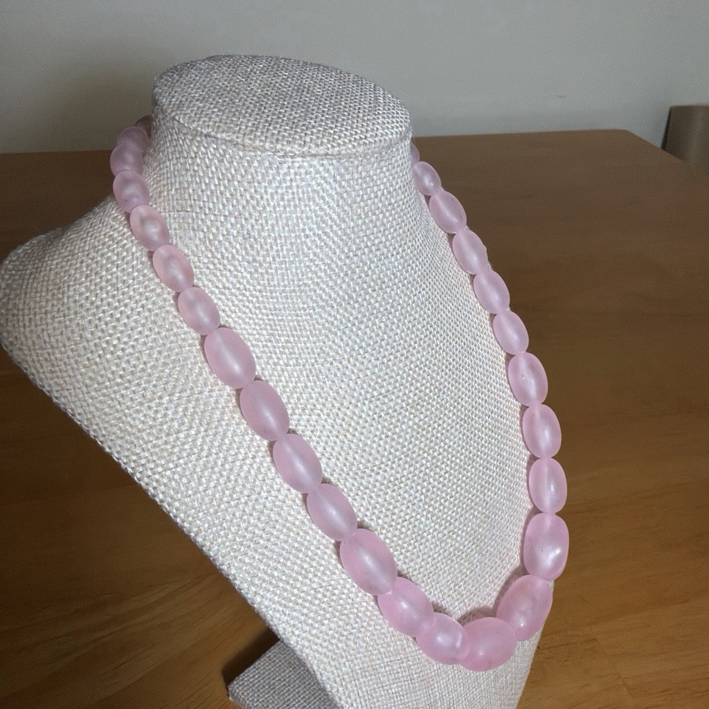 Pink Oval Stone Beaded Graduated Necklace 19” Spring Ring Closure