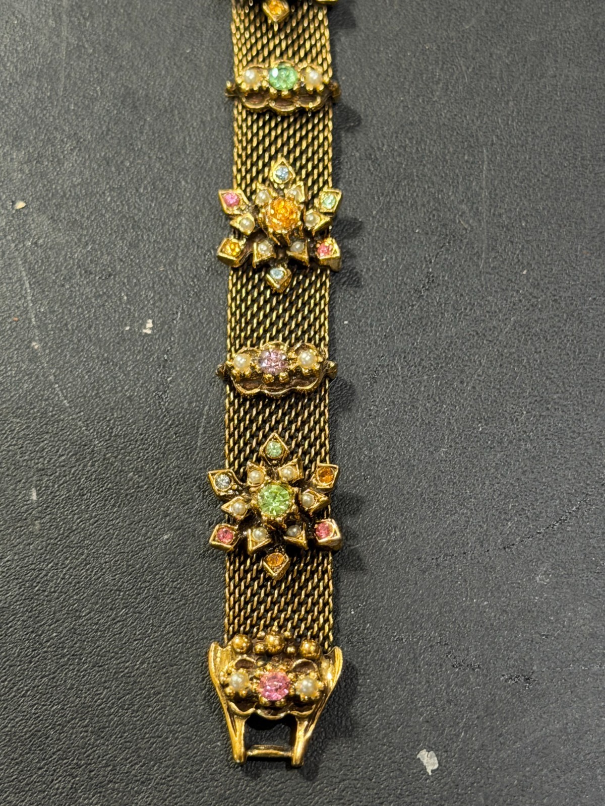 VTG Hollycraft? multicolor rhinestone / pearl mesh gold tone bracelet unsigned