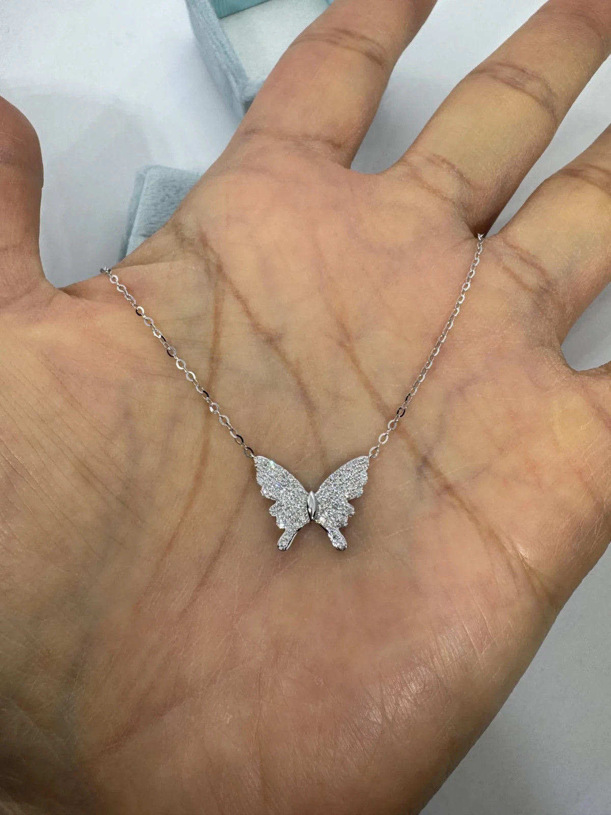 Lab Grown 1.00 Ct Round EF VS Diamond Butterfly Shape Necklace in 14K Gold