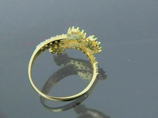 1.50Ct Round Simulated Green Emerald Engagement Ring In 14K Yellow Gold Plated