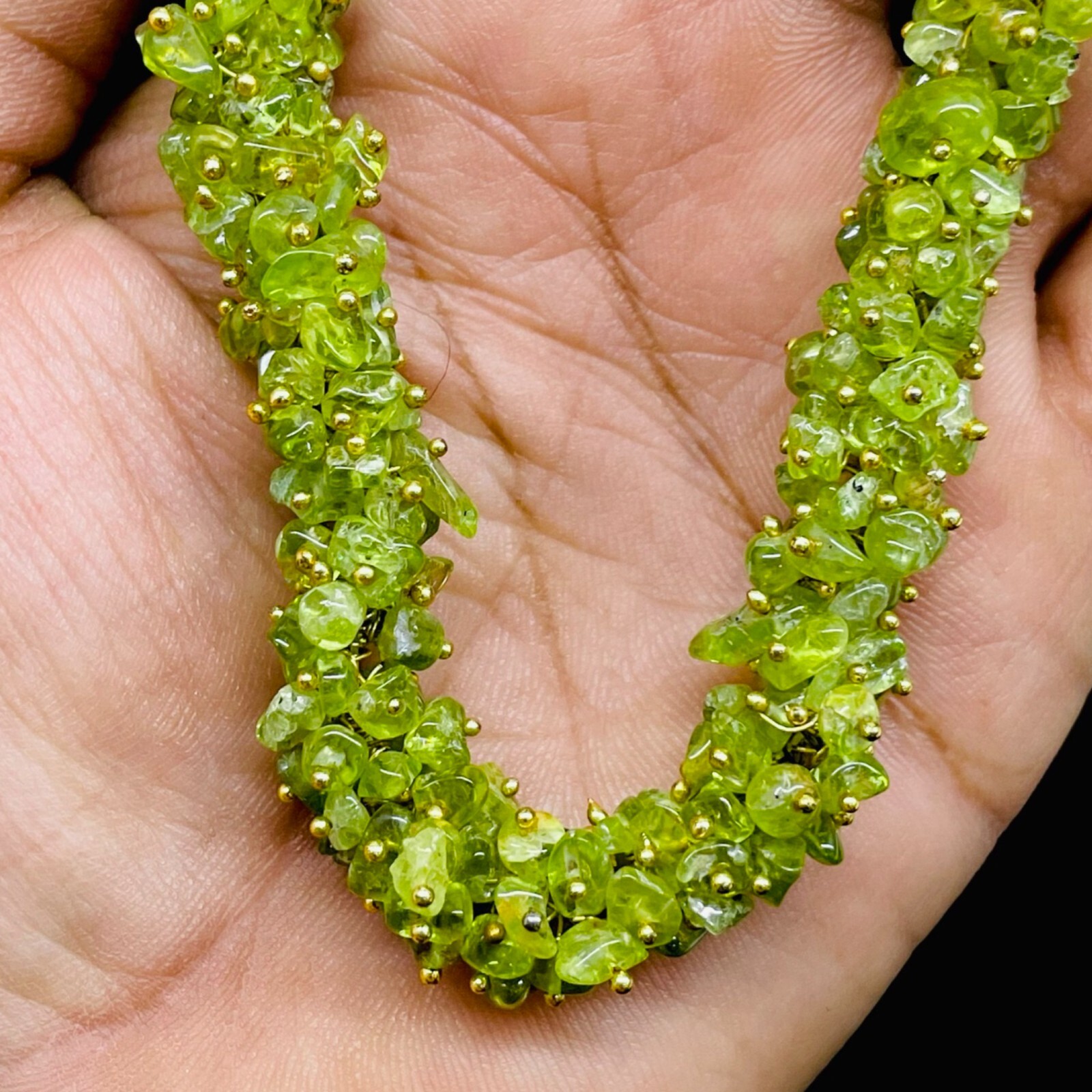 18″ Single Strand Natural Peridot Necklace Sparkling Untreated Rough Chips Beads