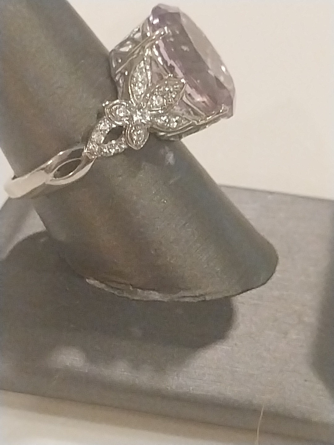 Karis Rose De France Amethyst, White Zircon Floral Rng PlatBond, sz 9, TCW= 9.70