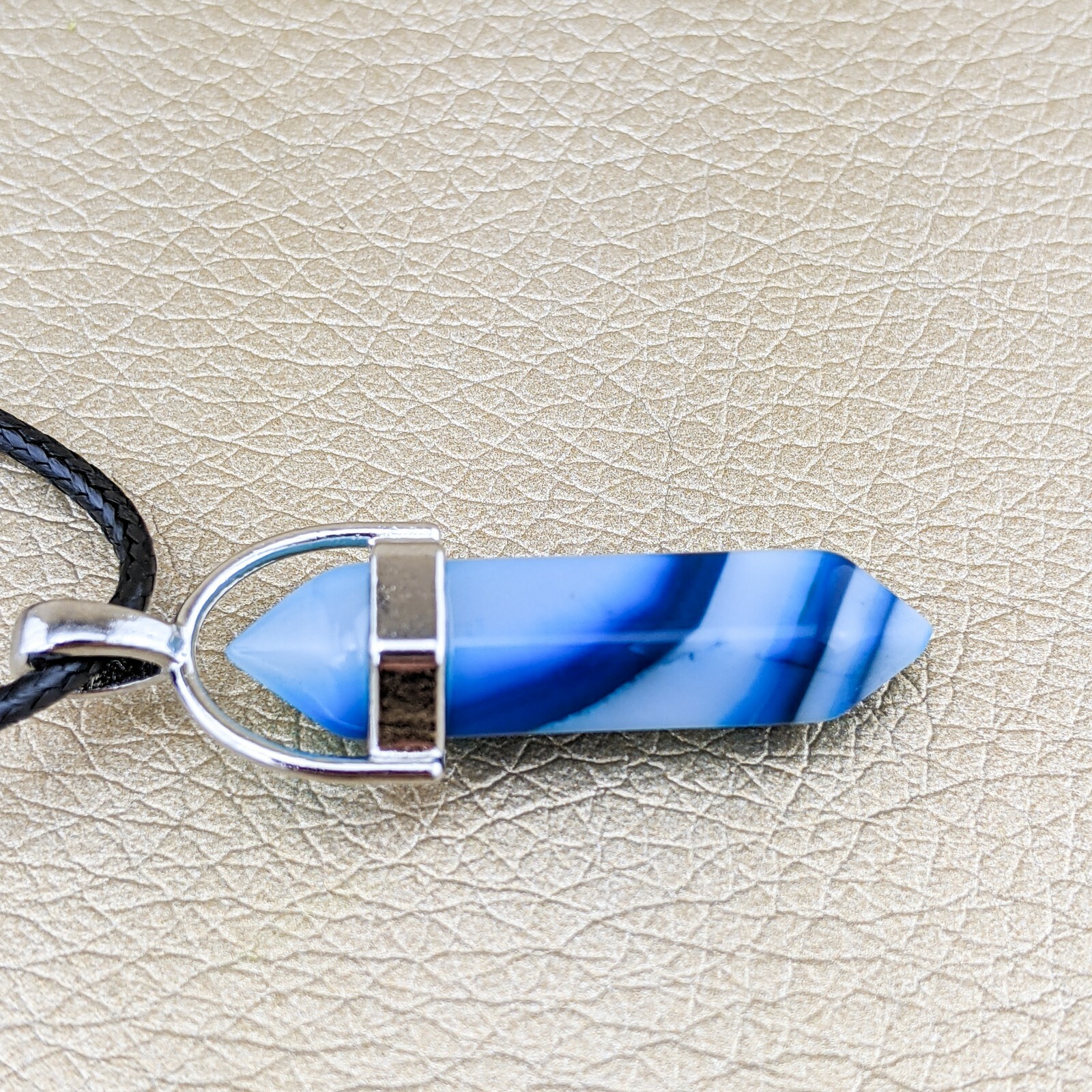 j) Blue Agate stone Hexagon Point Pendant Chakra Reiki Healing Amulet necklace