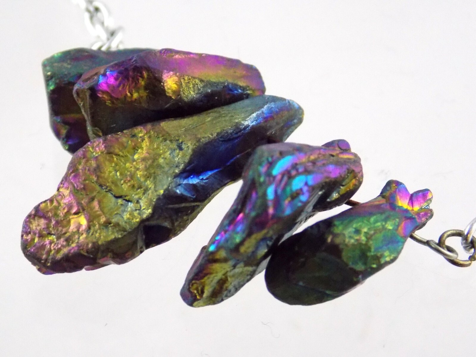 Silver Toned Metal Rainbow Aura Quartz Pendant Necklace No Marks 23.5 Inches