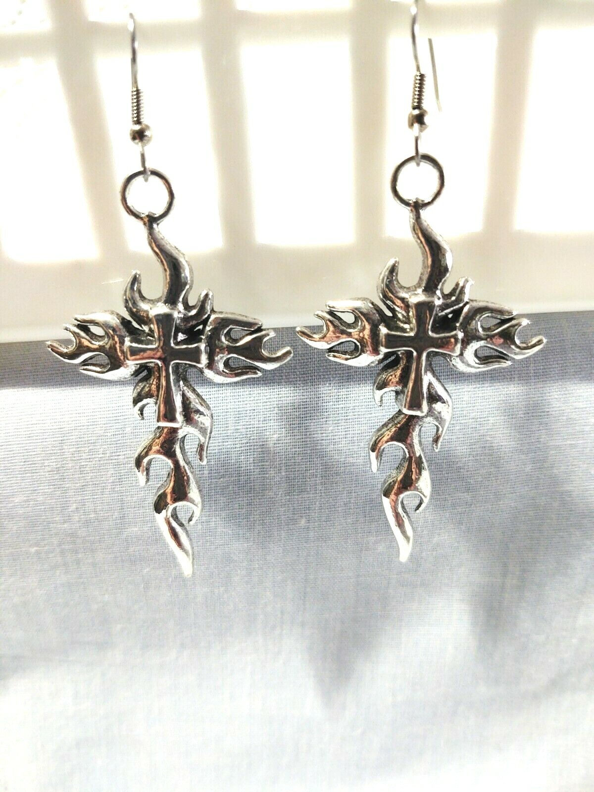 FLAME CROSS FIRE CROSS DANGLING SILVER ALLOY & STEEL 2 1/2″ PENDANT EARRINGS