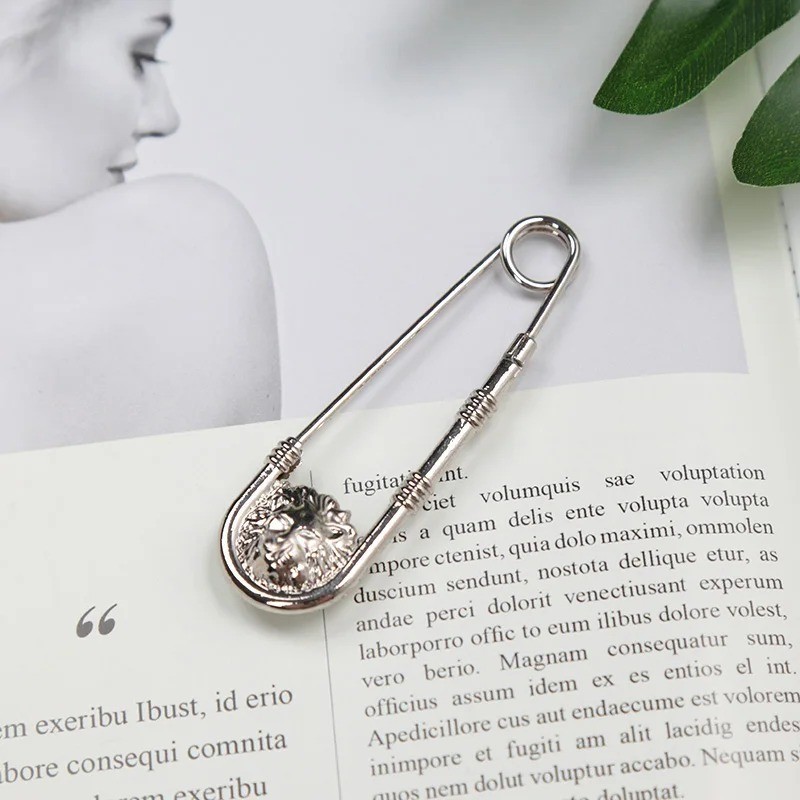 Vintage Large Safety Pin Brooch Double Lion Head Waist Closing Decor Suit Jewelr