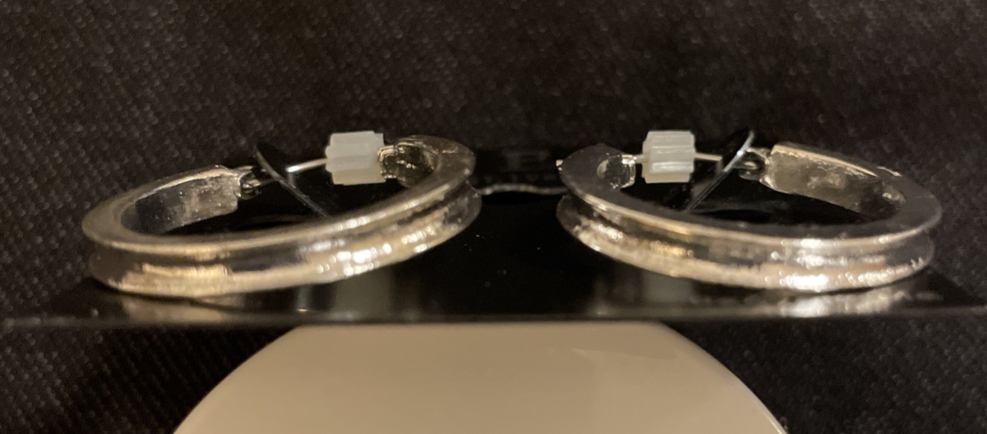 GUESS Brand New Silver Tone Hoop Earrings With Beveled Edge (NWT) Approx 1”