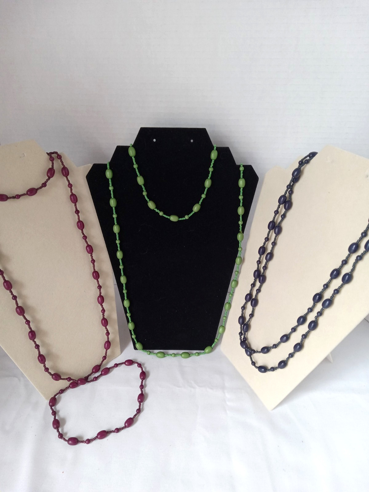 3pc Endless Beaded Neclace Lot Burgundy Blue, and Green.24″ slip on Lightweight
