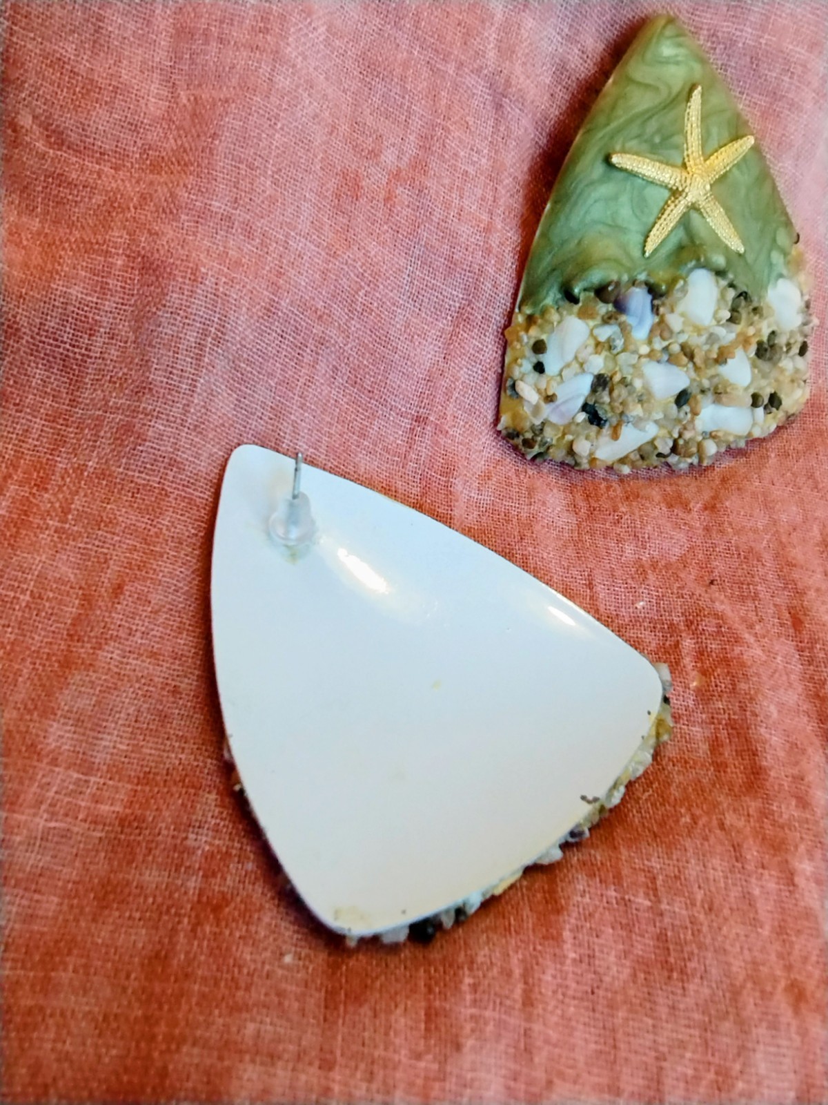 Vintage 1980s 80s Artisan Green Triangle Earrings Gold Starfish Pebble Beach