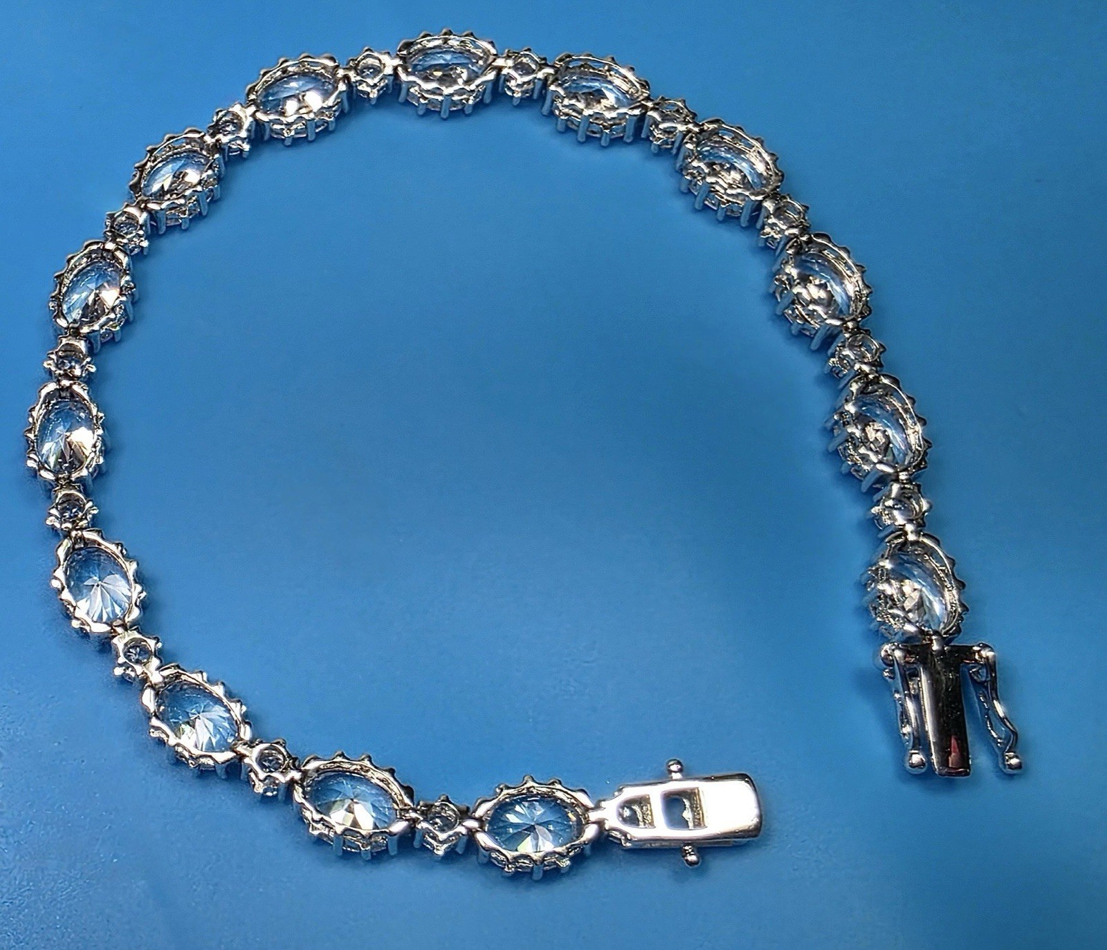 Stauer DiamondAura Riviere Bracelet Sterling Silver Marked 925 Length7.5