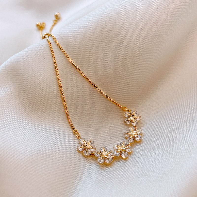2022 Fashion Crystal Zircon Five Flower Bracelet Adjustable Bangle Women Jewelry