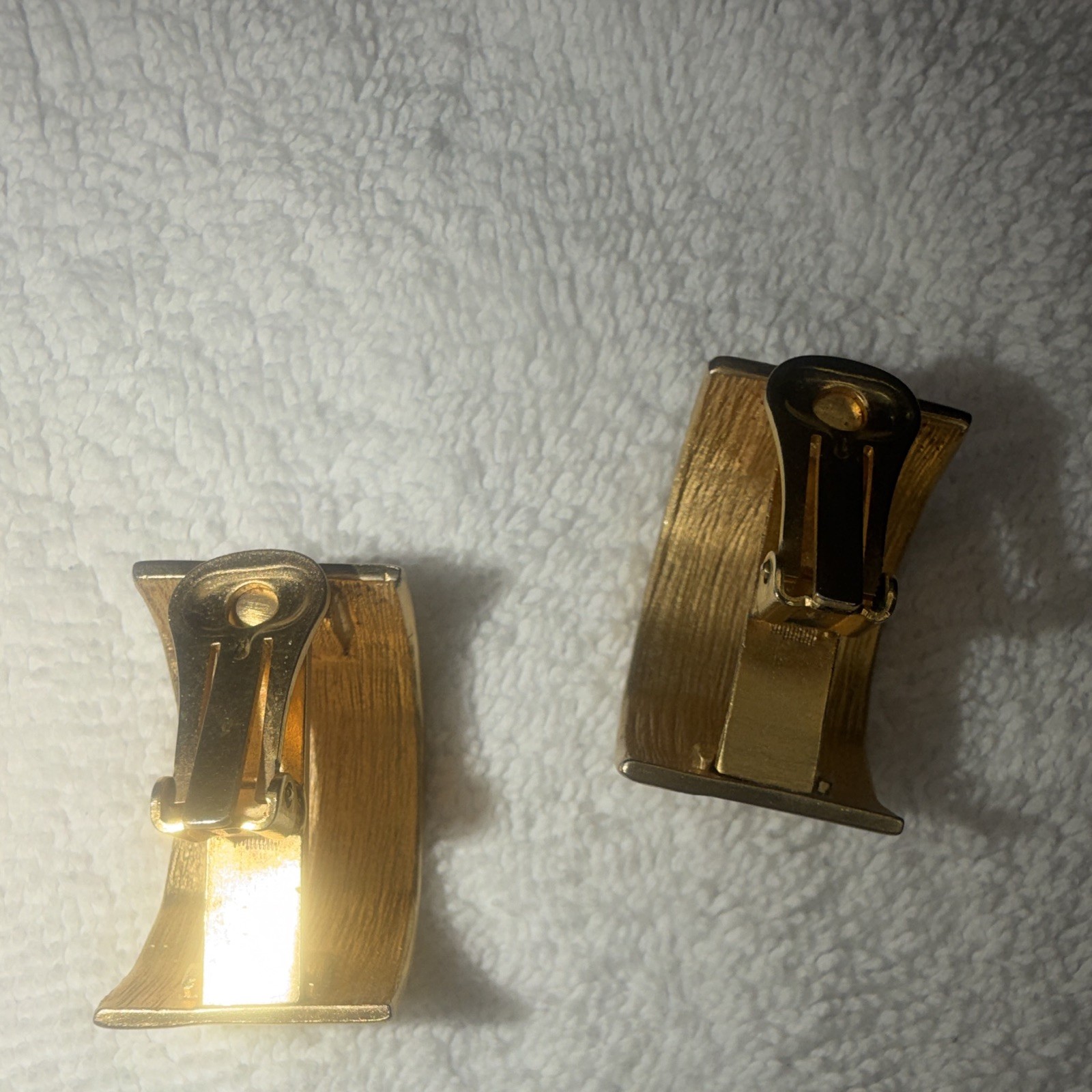 Gold Tone Metal Half Moon Clip-On Hoop Earrings Lobe No Stone