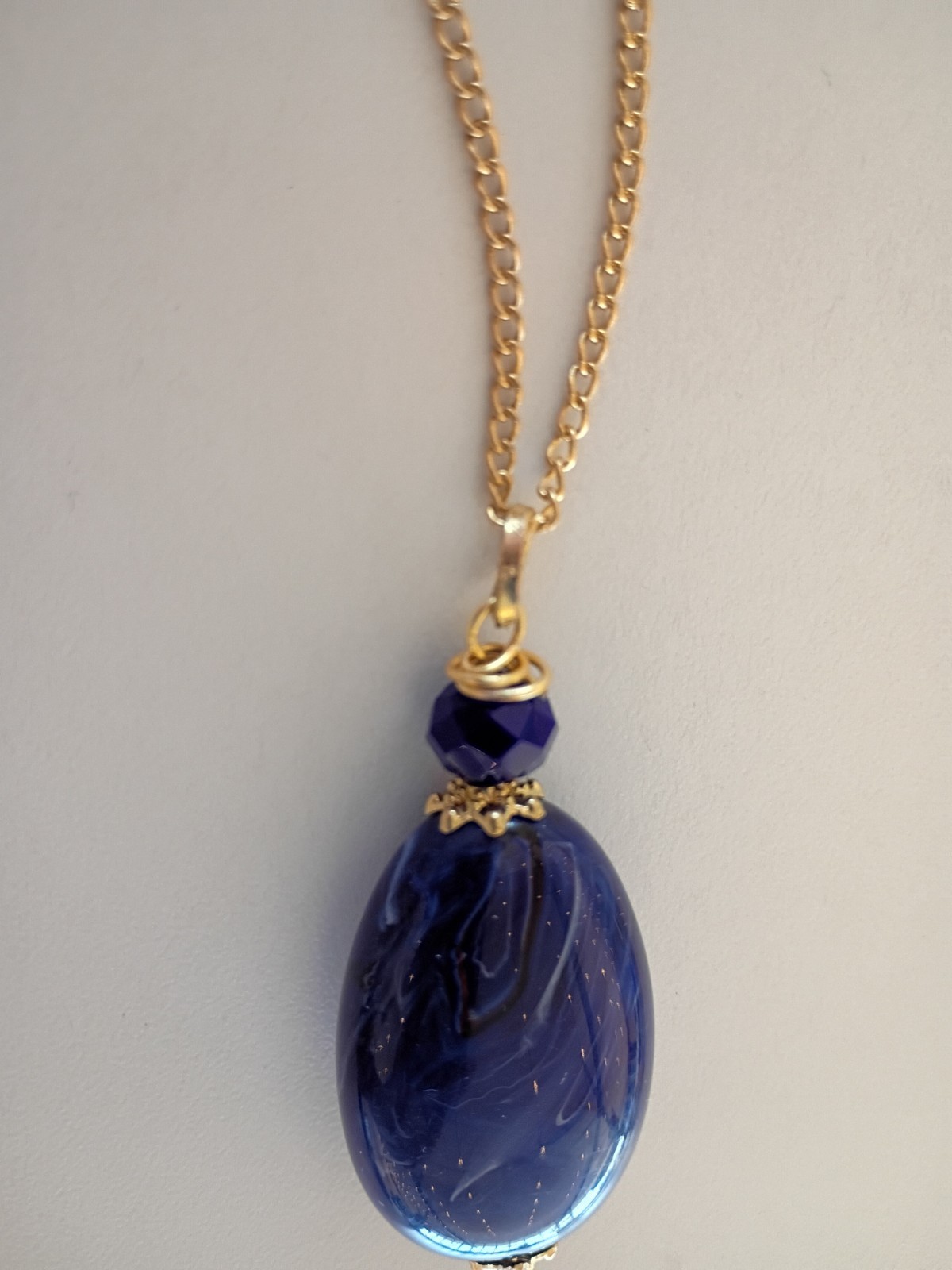 Gold chain Necklace with Blue Charm Oval Stone Pendant