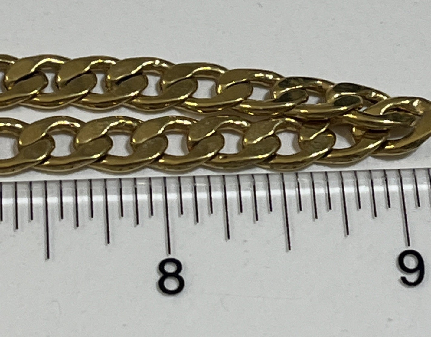 AVON BRANDED HEAVY & THICK GOLD TONE CURB LINK CHAIN NECKLACE