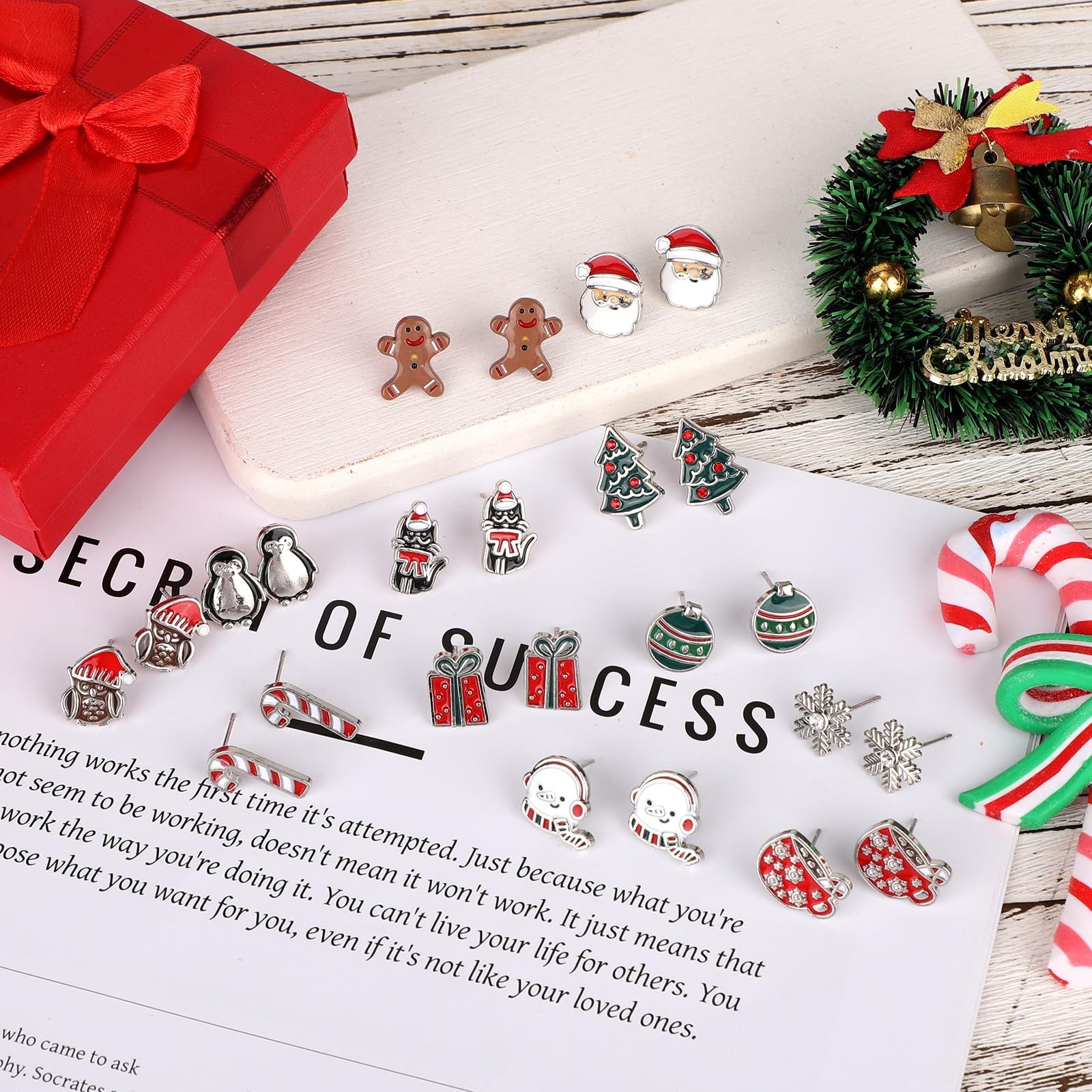 Mikovivi 12 Pairs Christmas Stud Earrings Medium, as shown in the picture