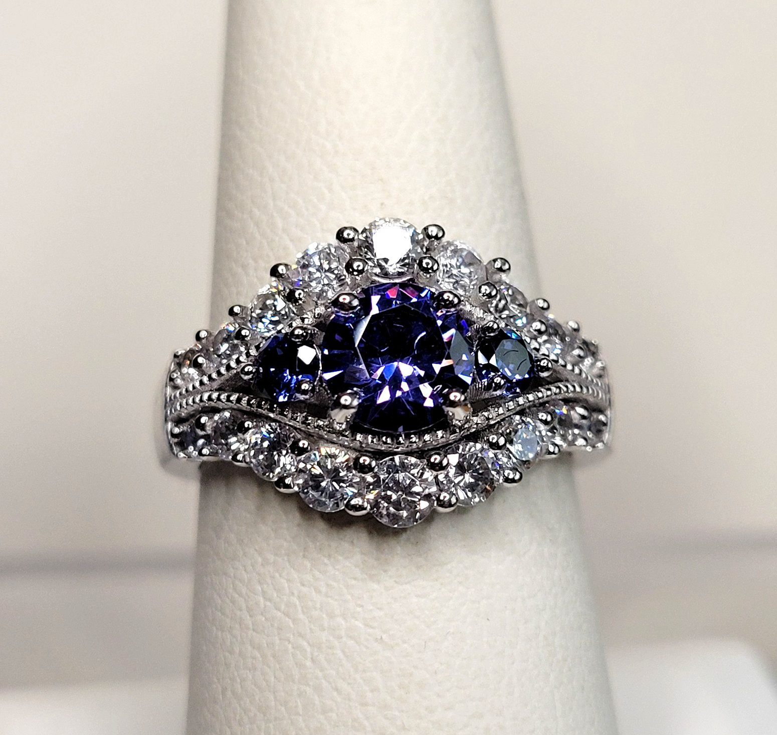 JTV Bella Luce BBJ-925 CZ Ring sz-8 Thailand Tanzanite sim 6g Sterling Silver