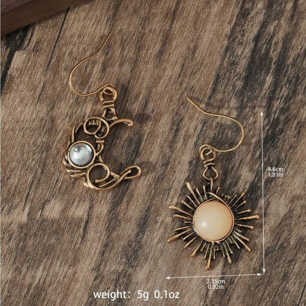 Vintage Bohemian Style Zinc Alloy Sun Moon Stars Asymmetrical Earrings