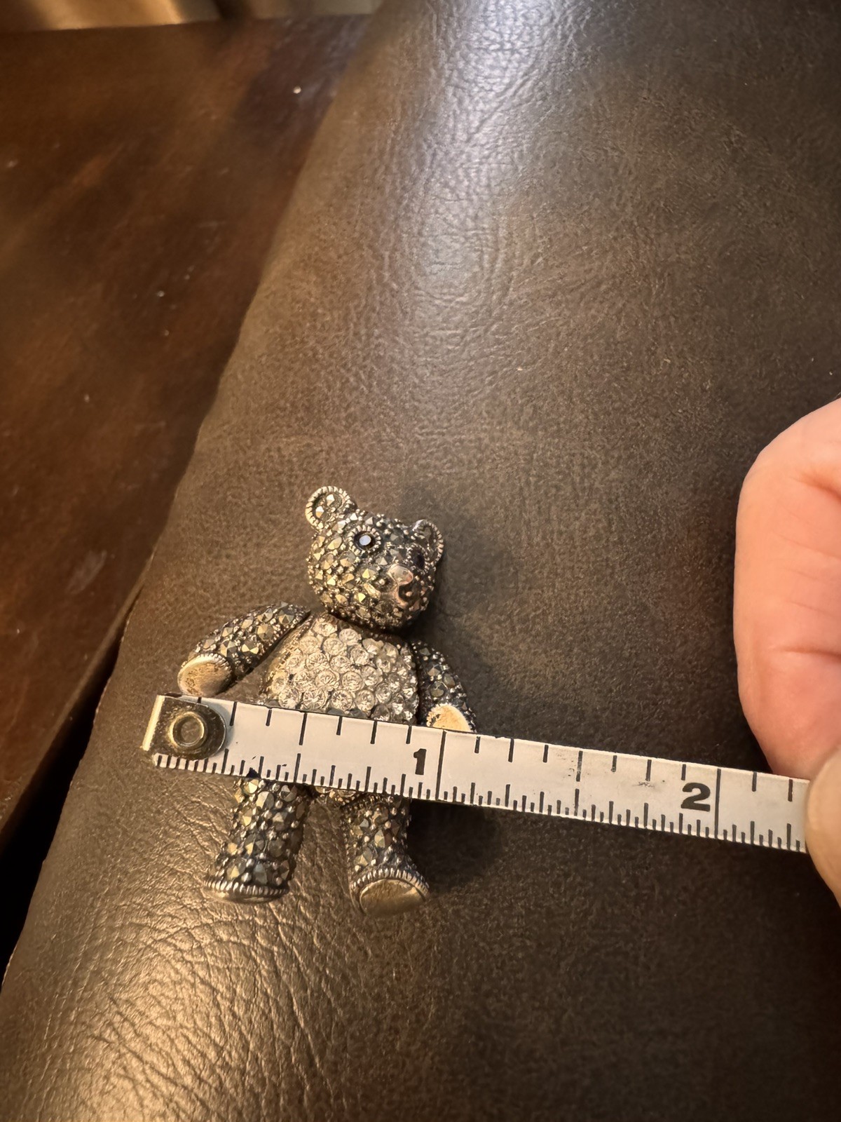 A925 STERLING SILVER MARCASITE TEDDY BEAR MOVEABLE PIN BROOCH BLACK CRYSTAL EYES