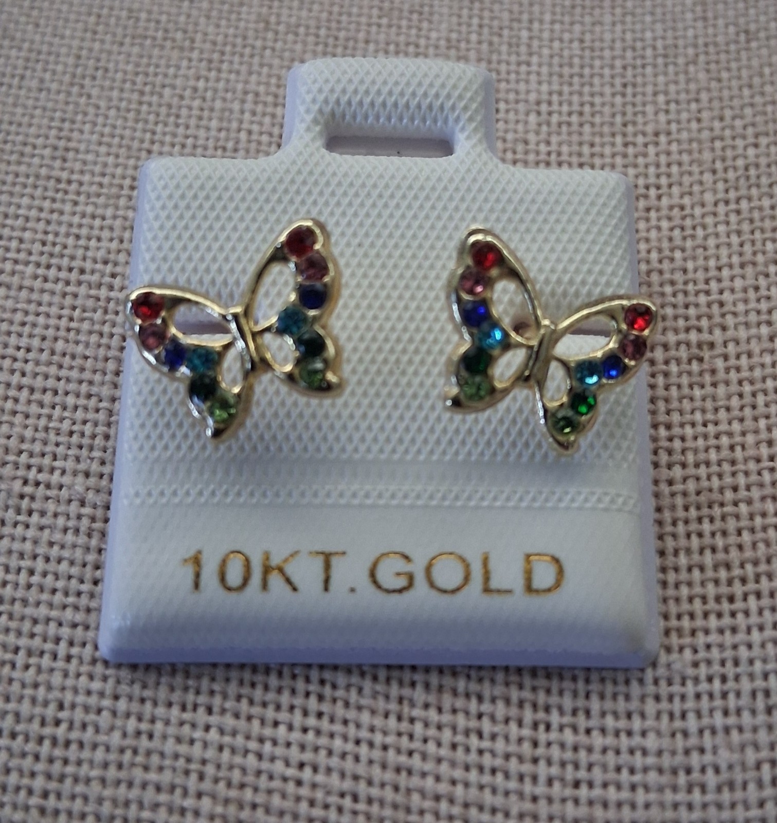 10k gold butterfly screw back stud earrings /arete maripos de oro 10K de rosca.