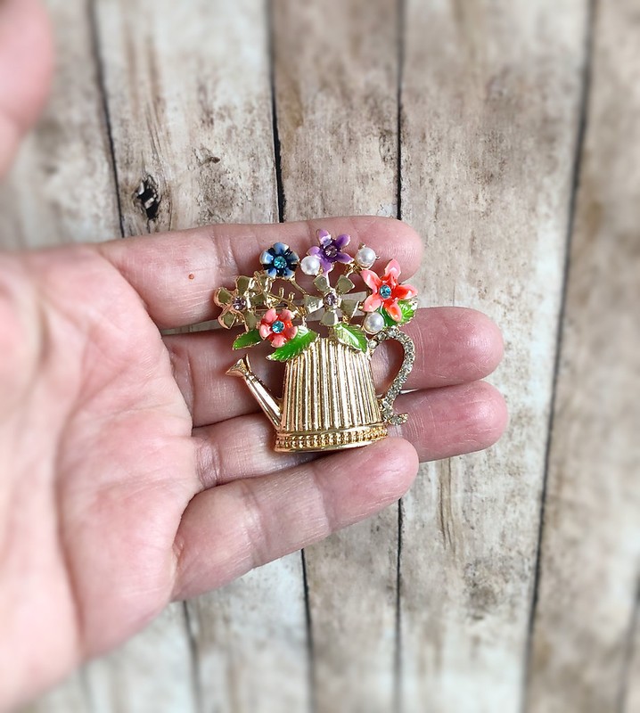 Watering Can Pin Golden Water Flower can brooch Rhinestone Garden Watering Can