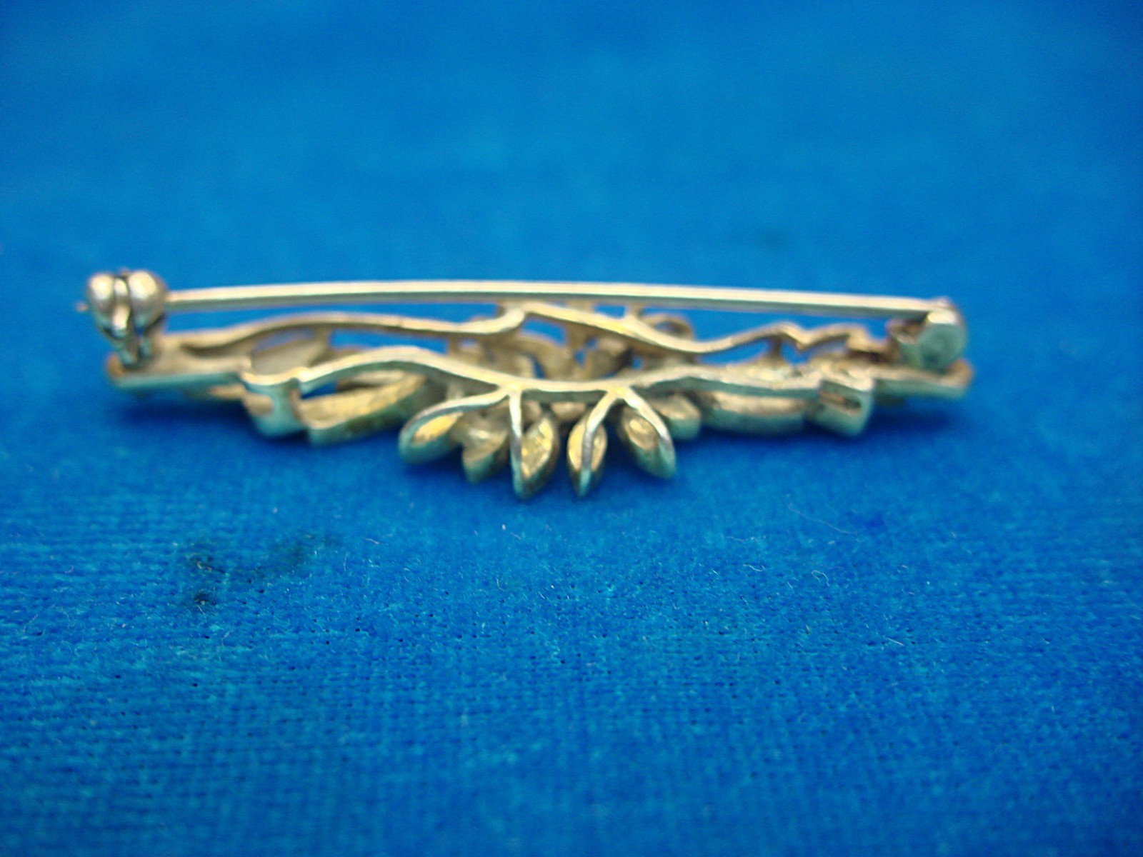 VINTAGE STERLING SILVER FANCY BAR PIN WITH MARCASITES
