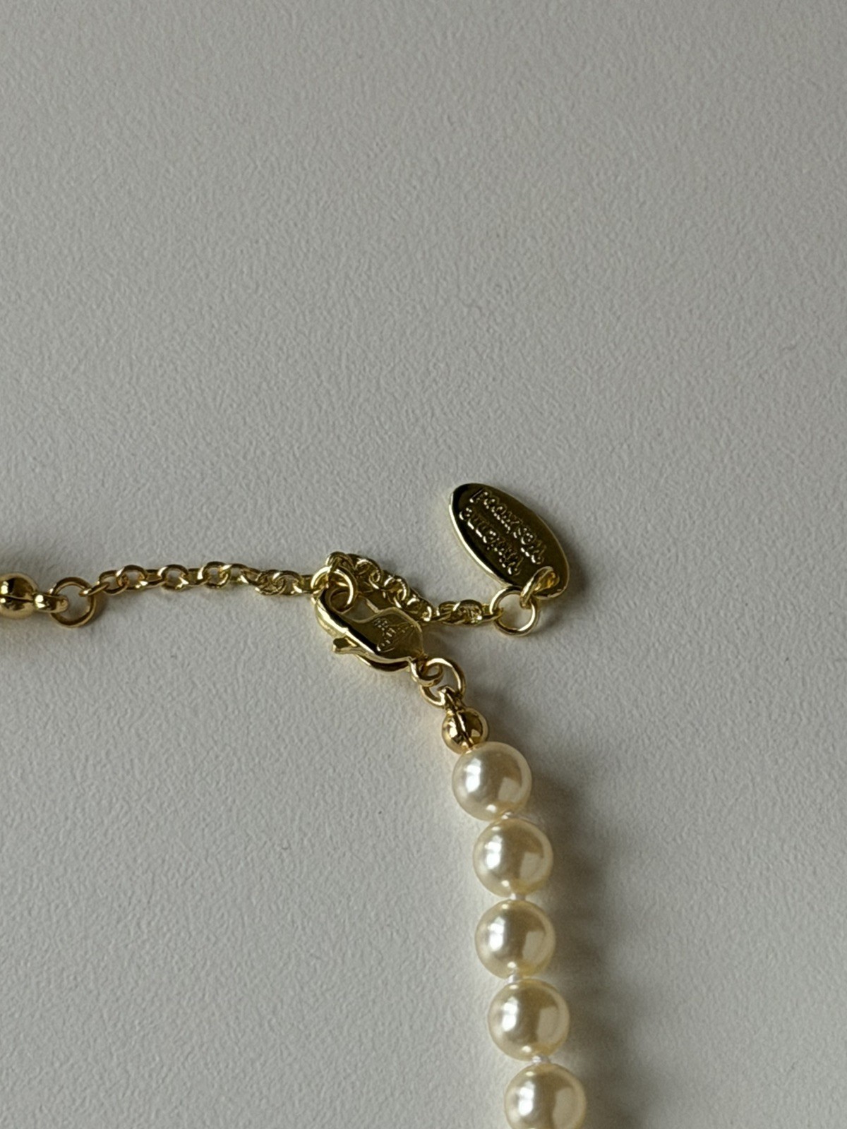 VW Lucrece Pearl Necklace – Gold