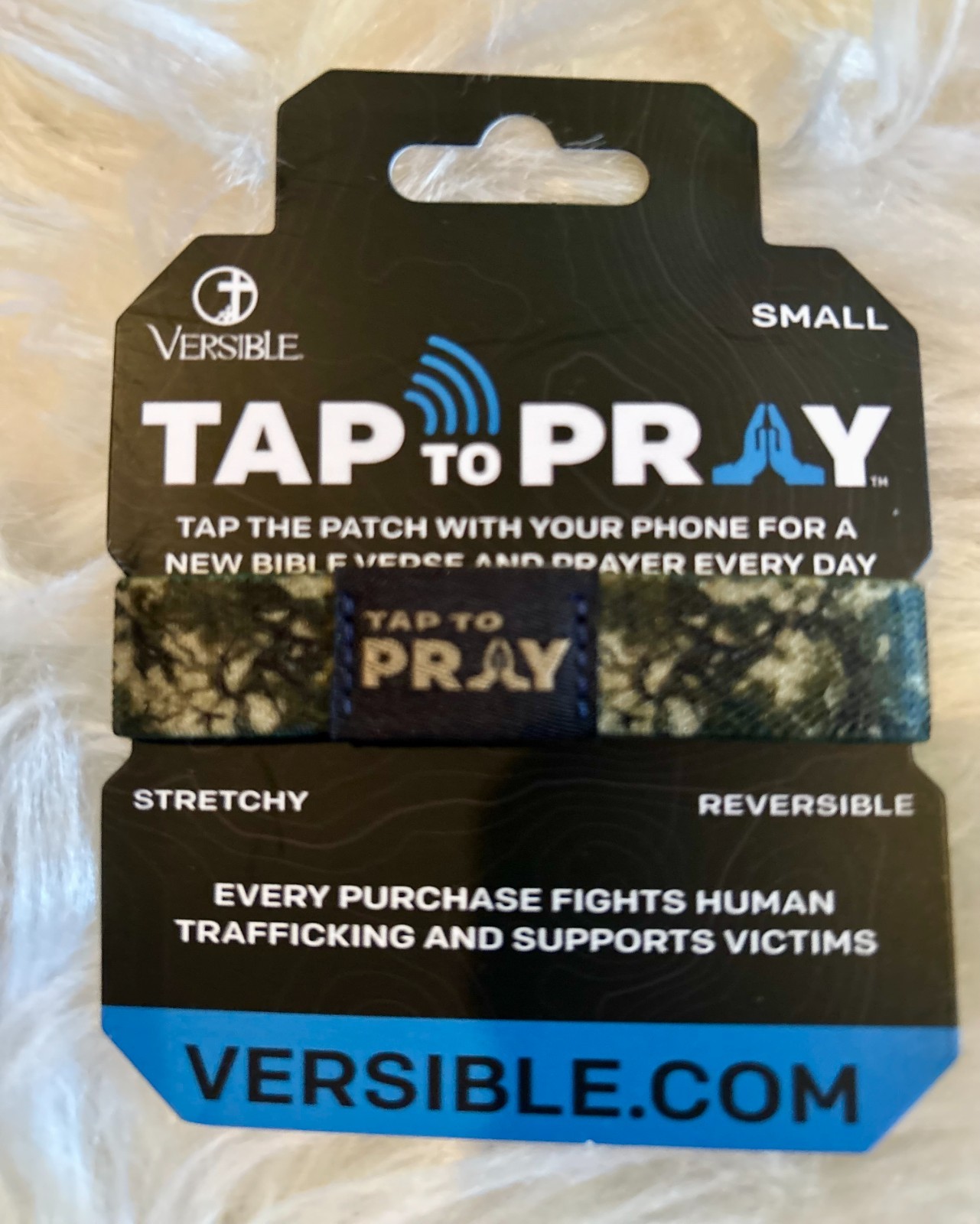TAP TO PRAY Wristband Reversible Daily Bible Verses Christian Camo Valor