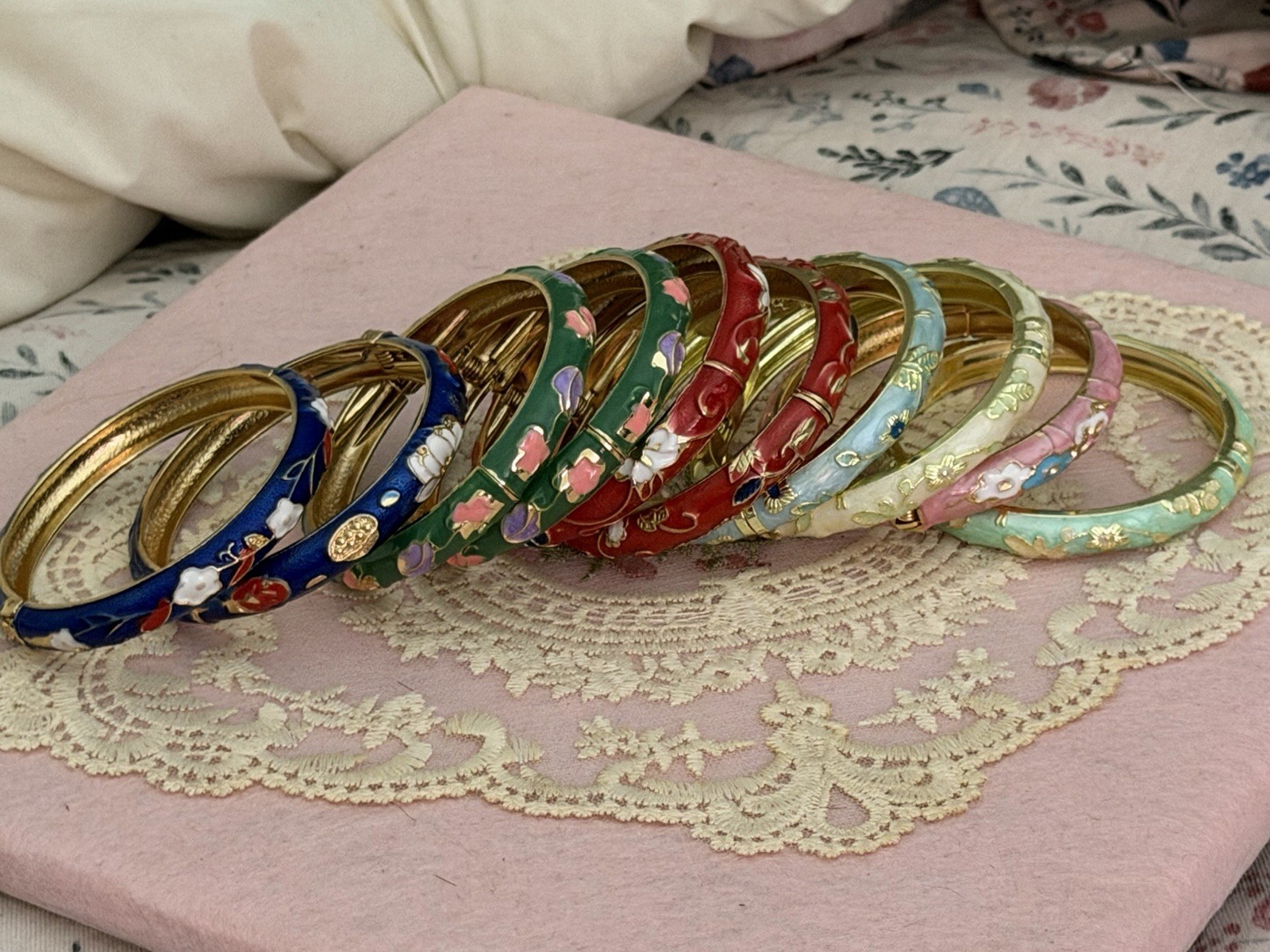 Multicolor Floral Enamel Hinged Bangle Bracelet Gold Tone Metal Round No Stone