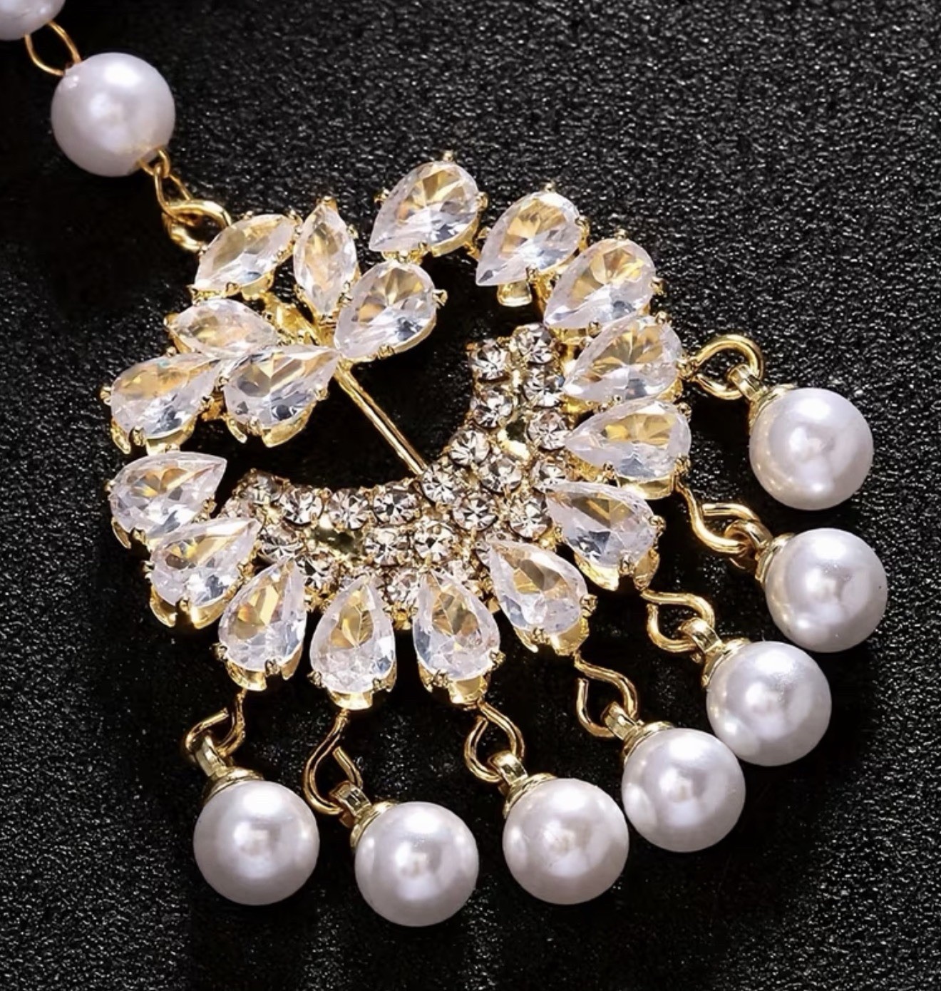 Women Traditional maang tikka Diamond And Pearls Tassels Lightweight Gold Plated