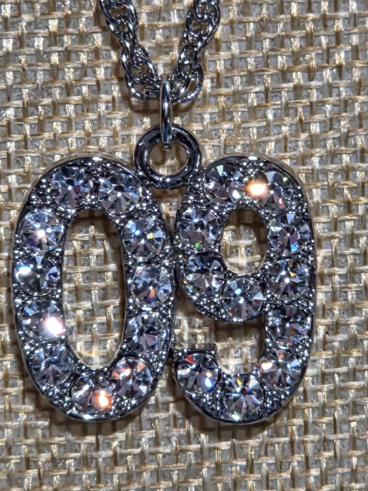 Jostens 09 Class Year Pendant Crystal Necklace Silver Tone Rope Chain 22-26″