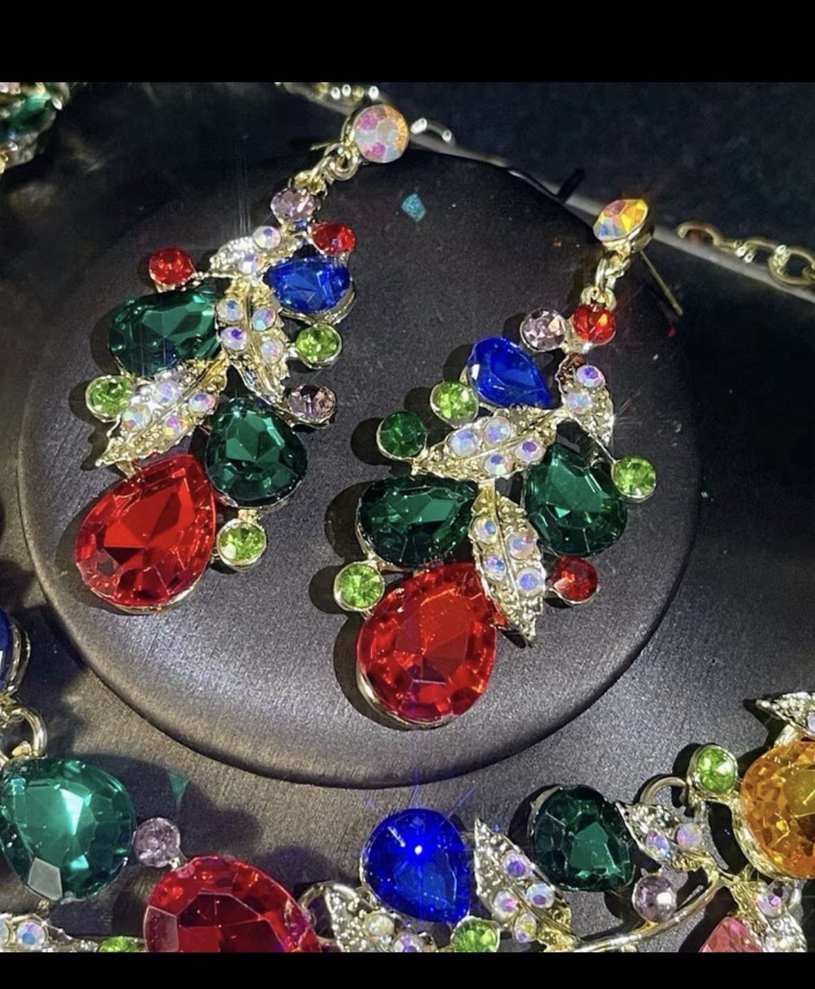 Rainbow Elegant Jewelry Necklace Encased Stone Rhinestone