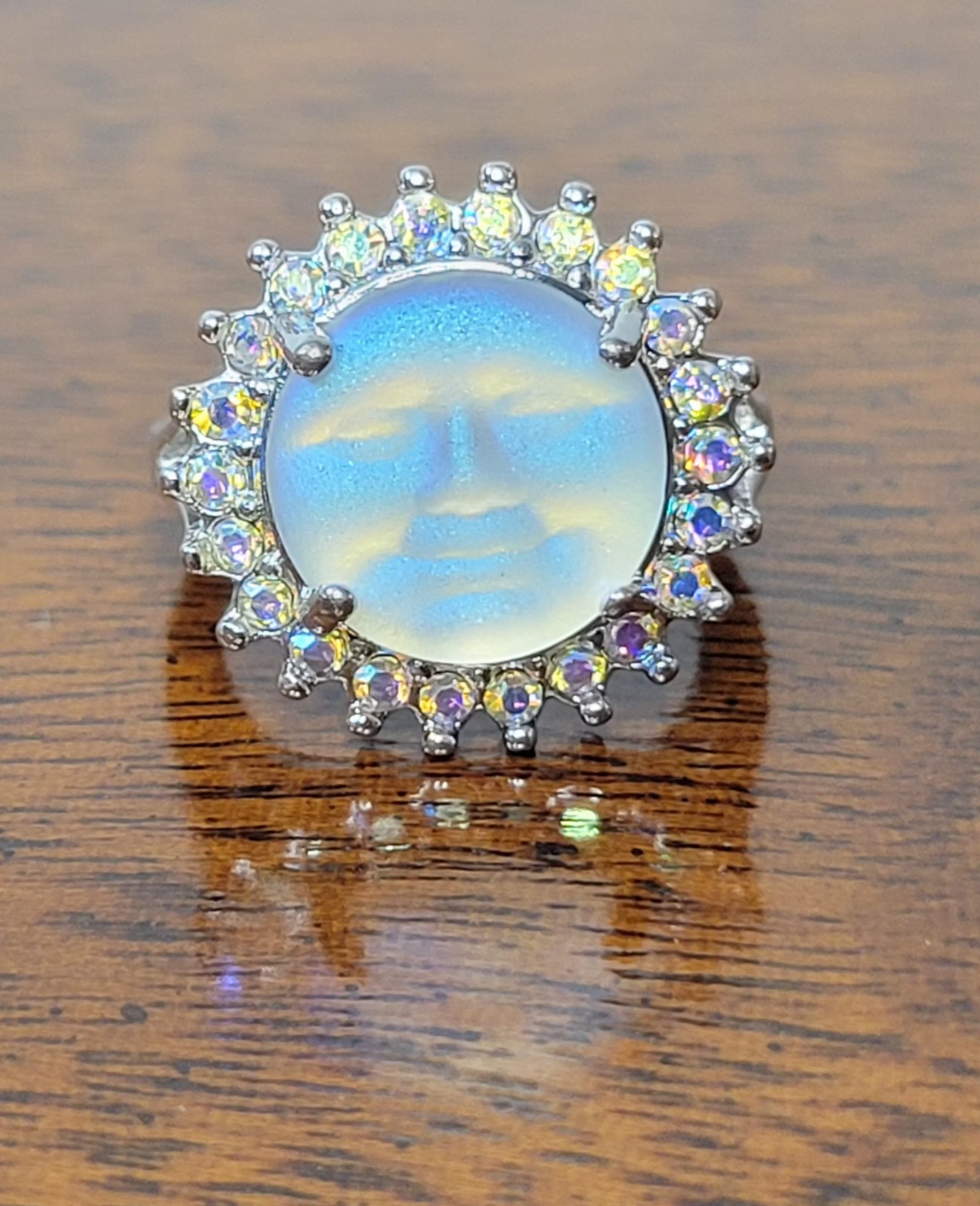 Kirks Folly Seaview Moon Face Ring 3D Glowing Iridescent Glass With AB Halo Sz 5