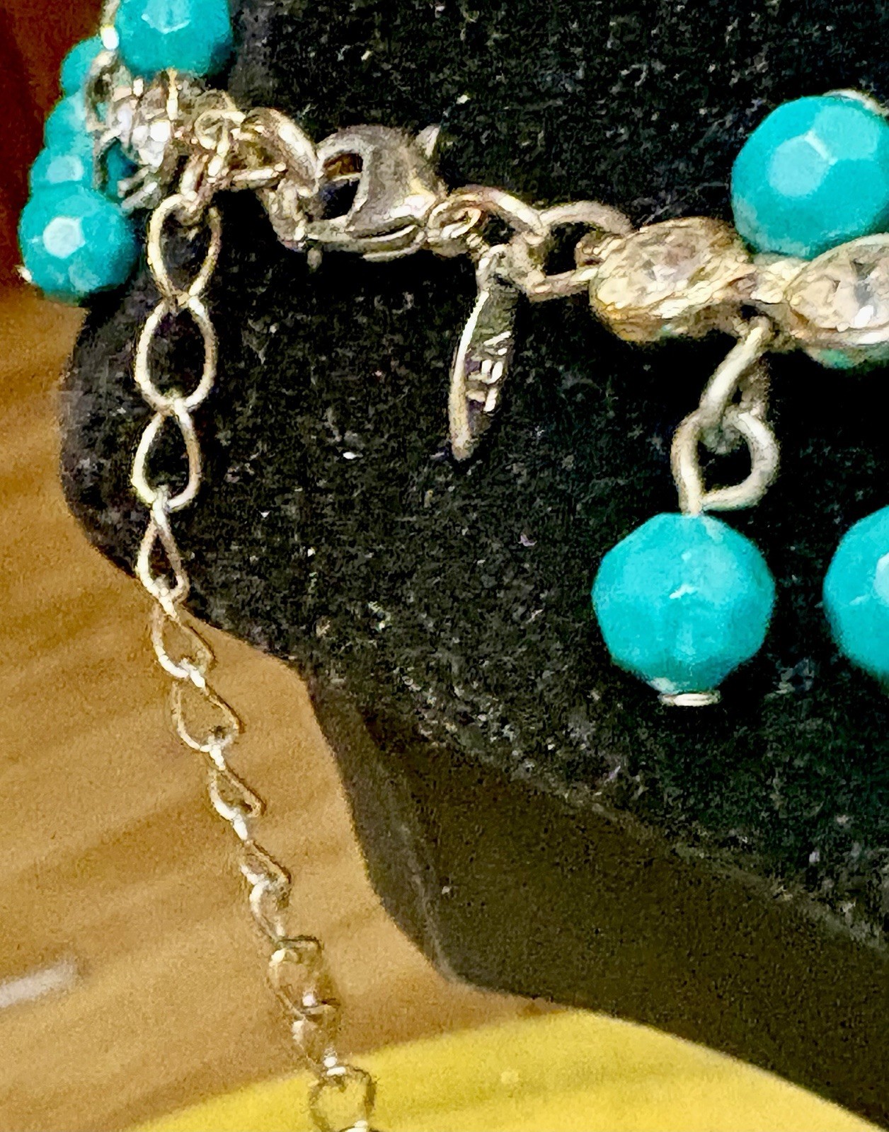 Avon Green Beaded Crystal Collar Necklace Gold Tone 20 in #43