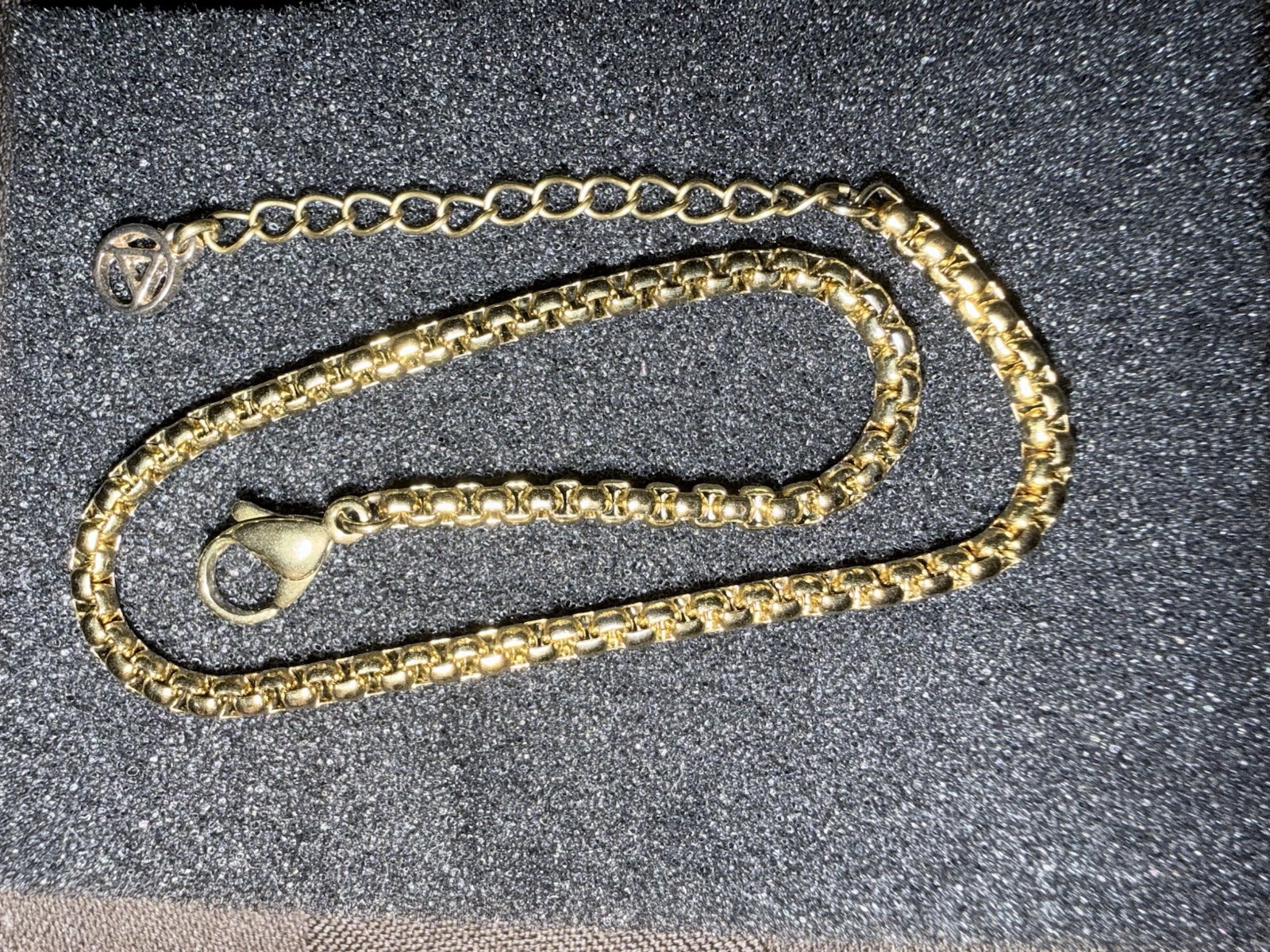 Beautifully Crafted Gold Tone Round Box Chain Extender Bracelet