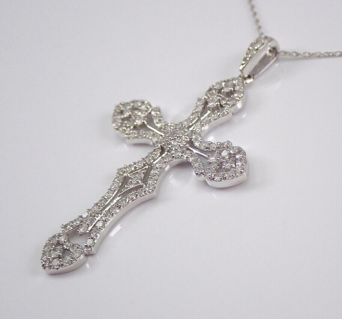 Round Simulated Diamond Women’s Attractive Cross Pendant 14K White Gold Plated