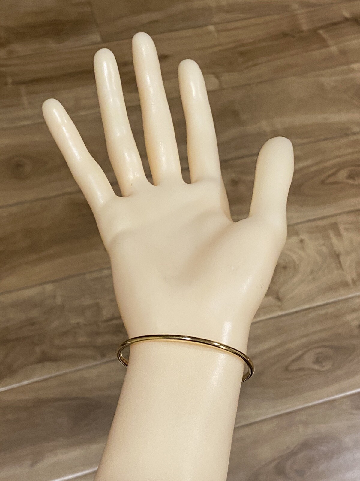Heart Shape Mood Color Changing Love Bracelet- Stainless Steel Gold Tone